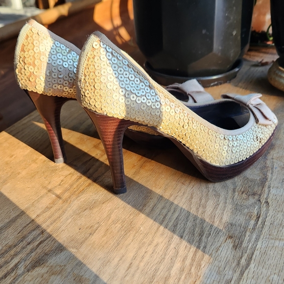 Staccato gold heels - Picture 5 of 6